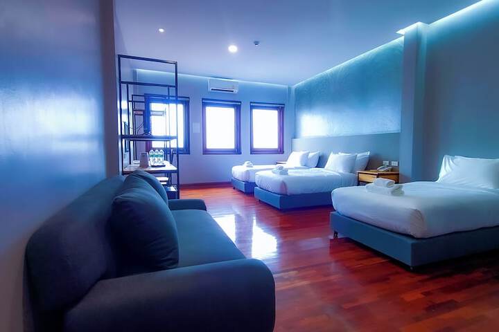 Room 42 of 112