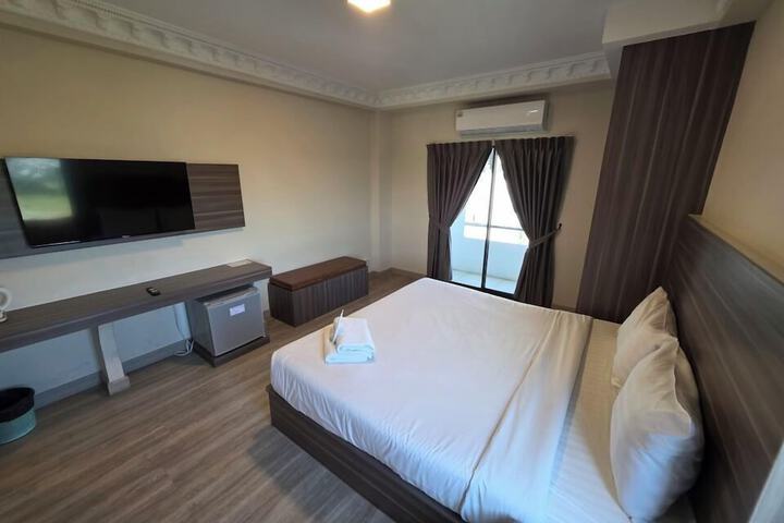 Room 34 of 79