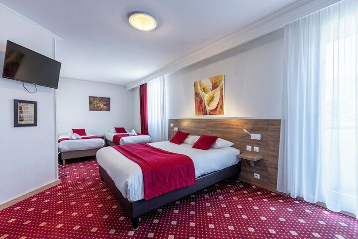Room 6 of 38