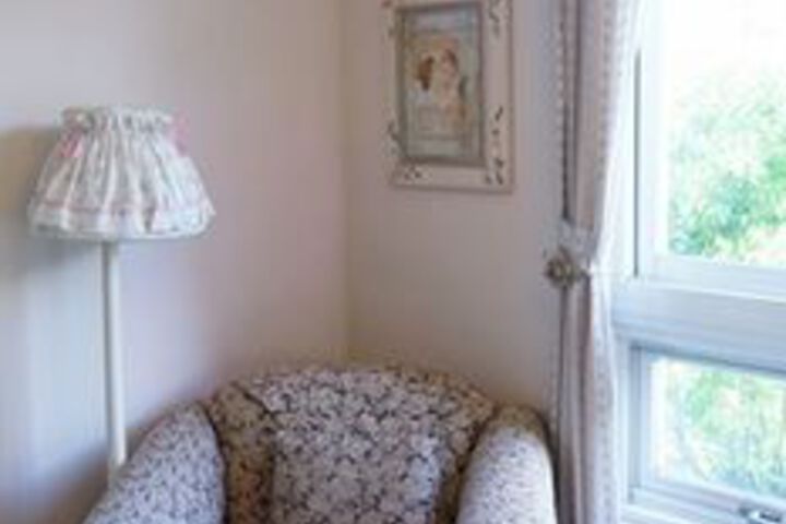 Room 27 of 64