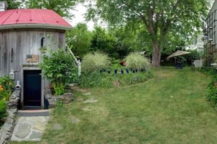 Property Grounds 19 of 26