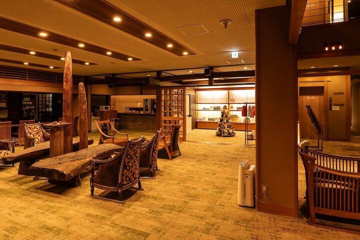 Hotel Lobby