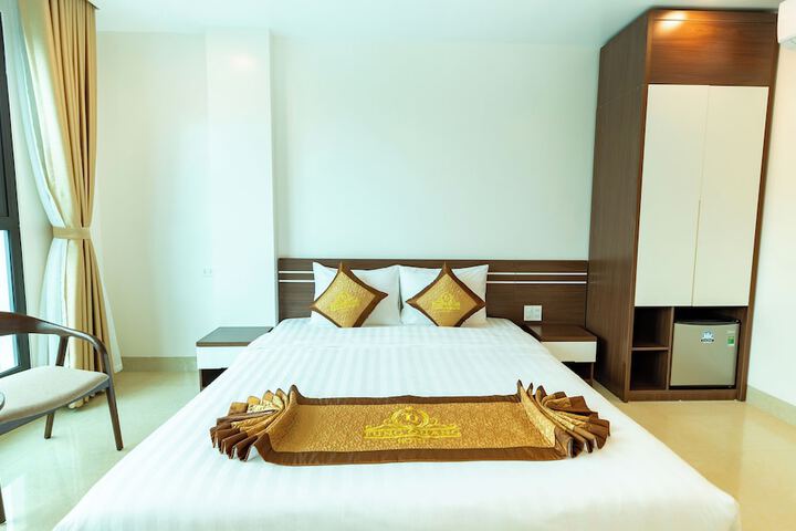 Room 15 of 73