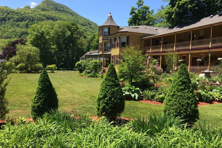 Property Grounds 27 of 32