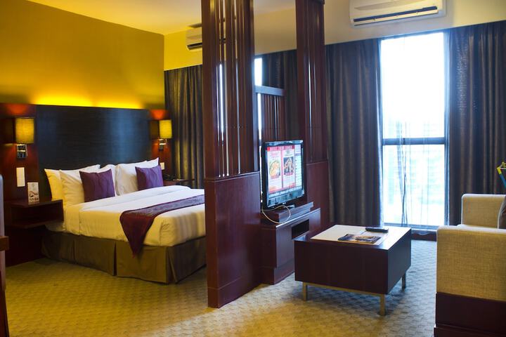 Room 10 of 68