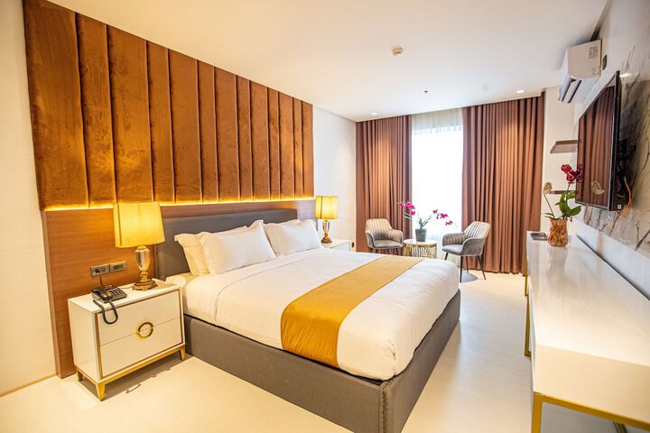 Room 2 of 22