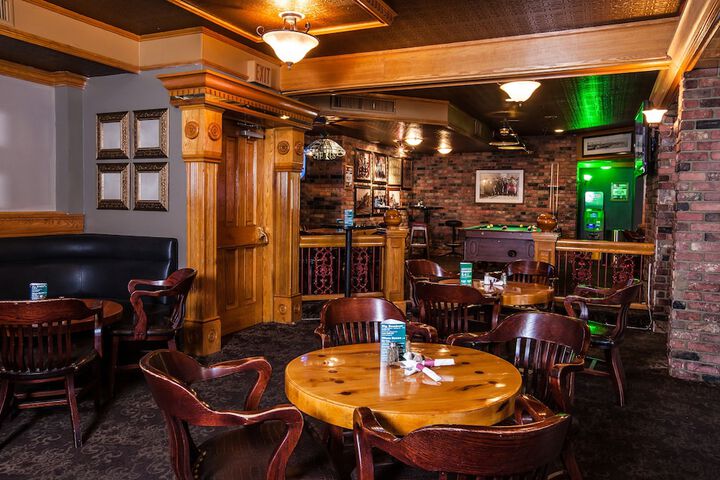 Sports bar