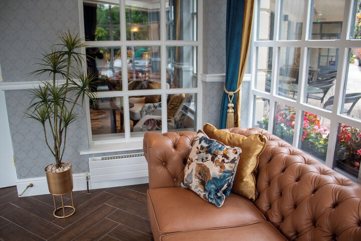 Guest Lobby