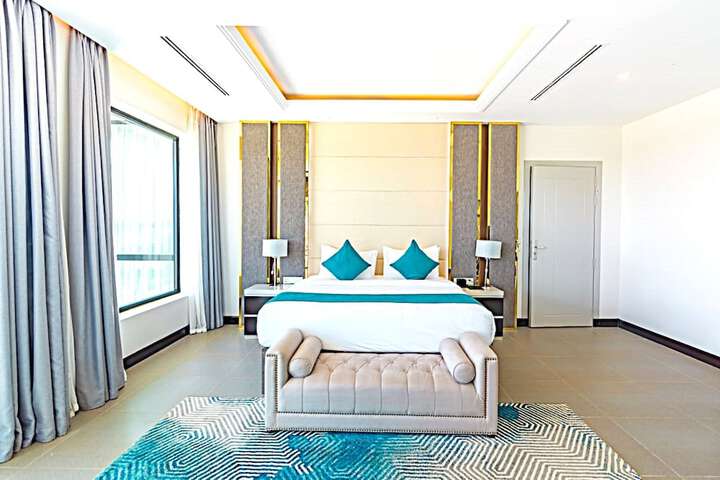 Room 42 of 313