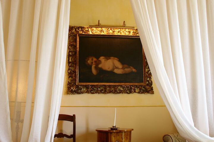 Room 9 of 41