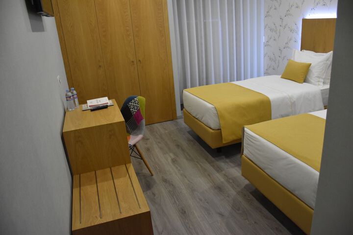 Room 4 of 36