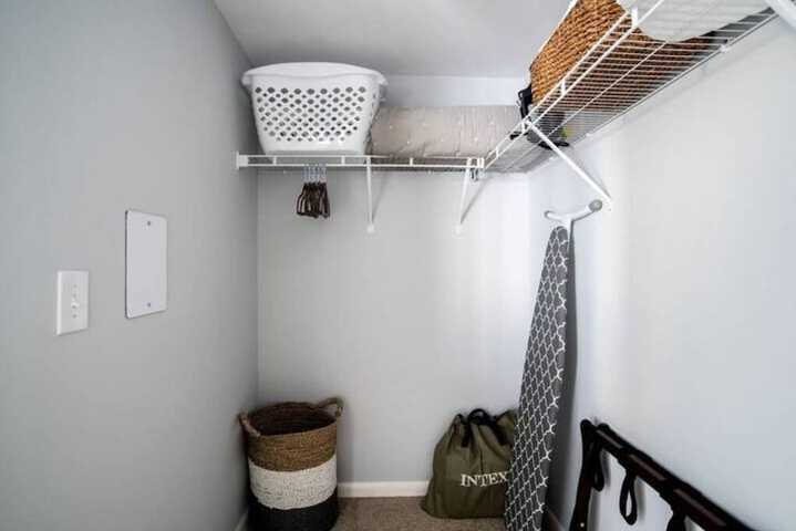 Room 4 of 43