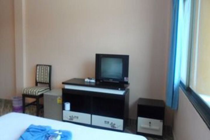 Room 51 of 56
