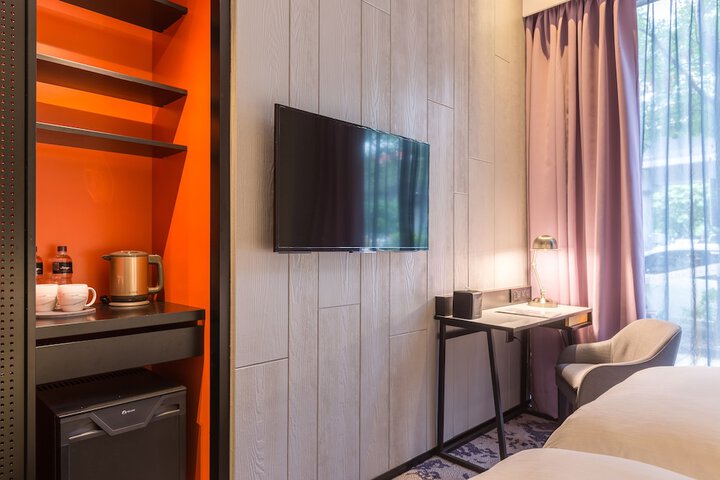 Room 18 of 61