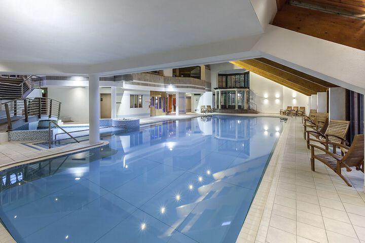 Pool 24 of 49