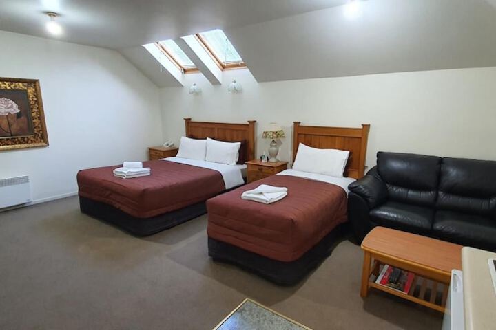 Room 10 of 53