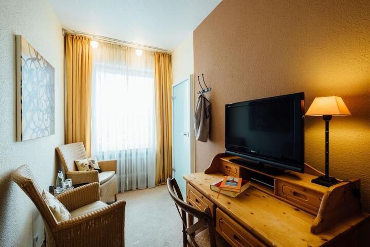 Room 21 of 36