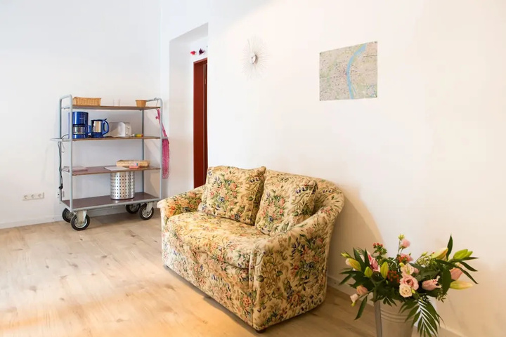 Room 4 of 14