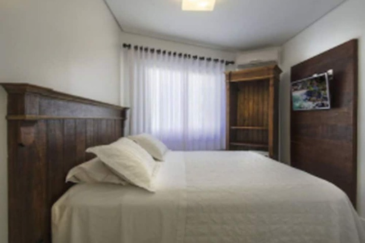 Room 14 of 94