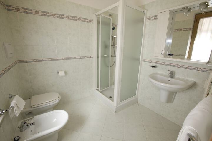 Clean Restrooms