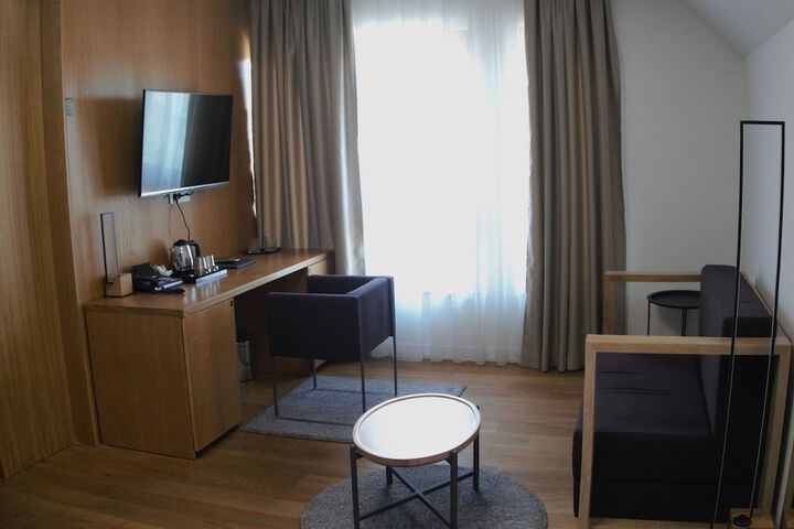 Room 21 of 45