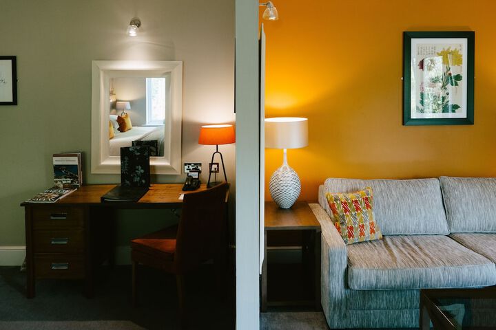 Room 5 of 39