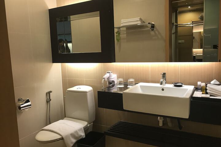 Room 63 of 74