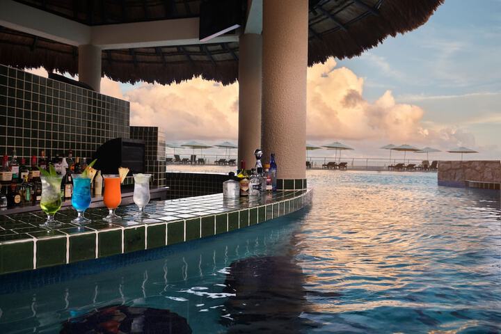 Pool 21 of 46
