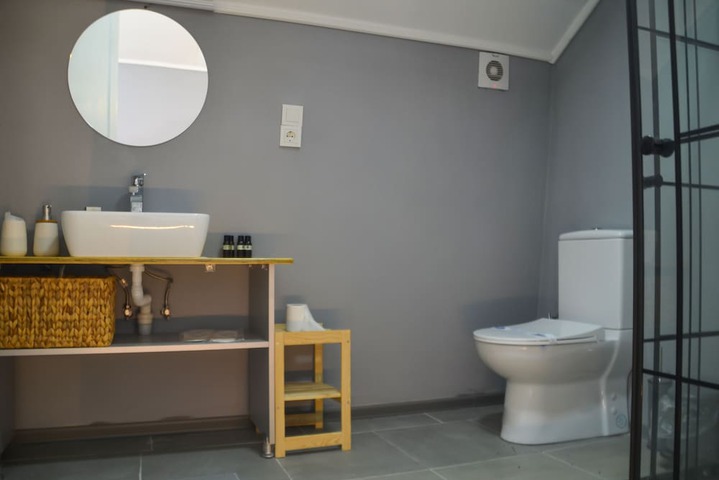 Room 12 of 26
