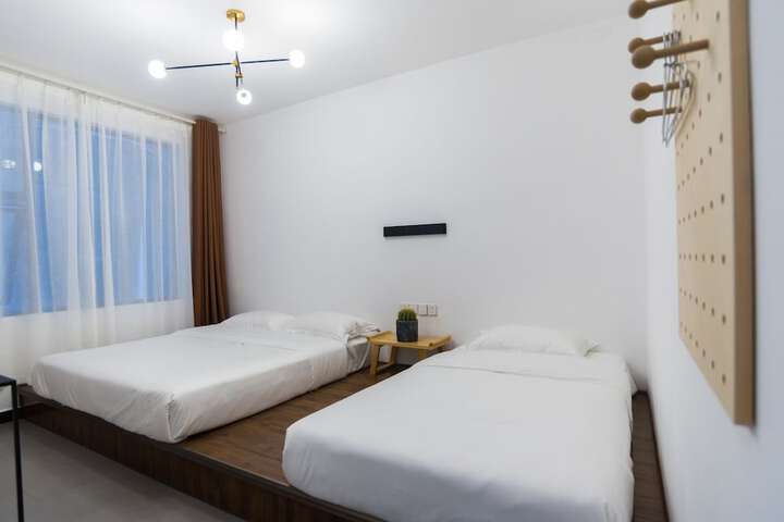 Room 36 of 41