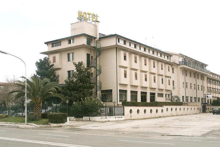 HOTEL EMPIRE