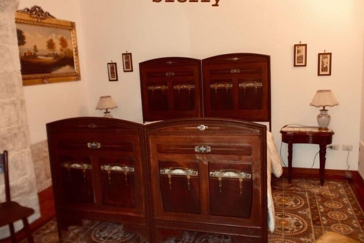 Room 8 of 51