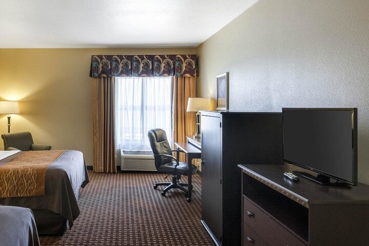 Room 15 of 40