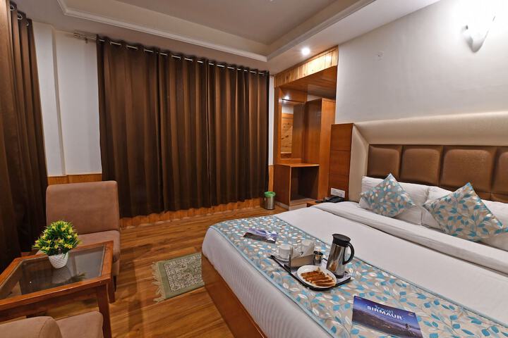 Room 8 of 43
