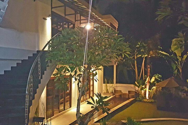 Terrace/Patio 1 of 6