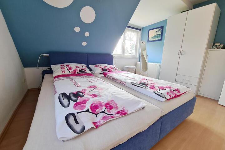 Room 5 of 15