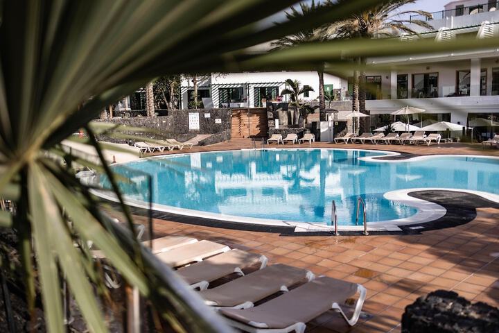 Pool 64 of 135