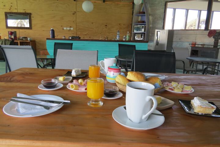 Breakfast/Coffee Service 14 of 40
