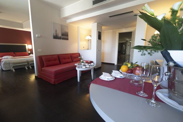 Room 42 of 86