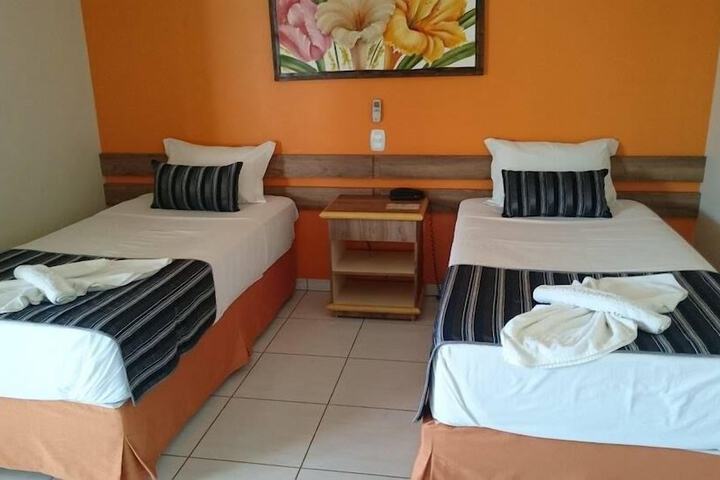 Room 3 of 35