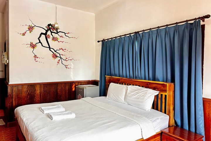 Room 3 of 61