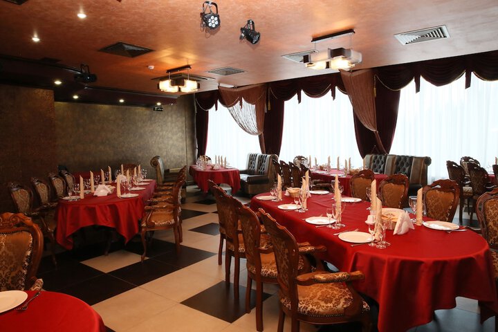 Dining 59 of 75