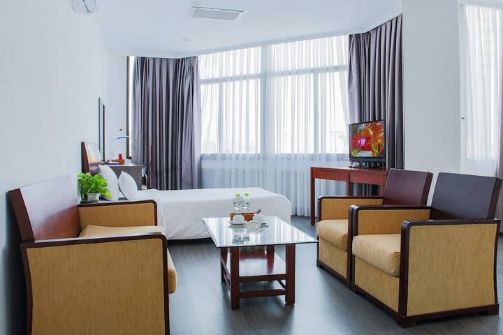 Room 17 of 42