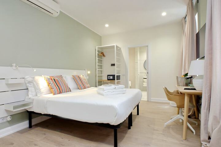 Room 25 of 52