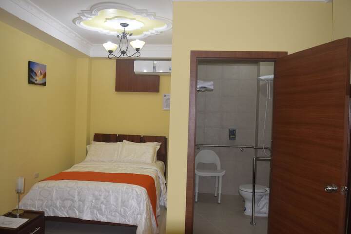 Room 9 of 31