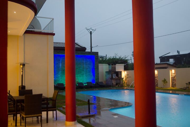Pool 17 of 41
