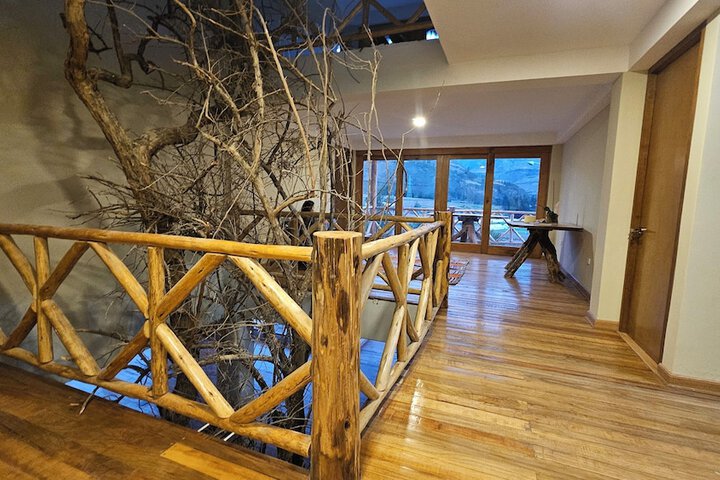 Room 4 of 6