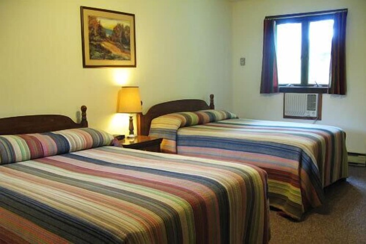 Room 3 of 20