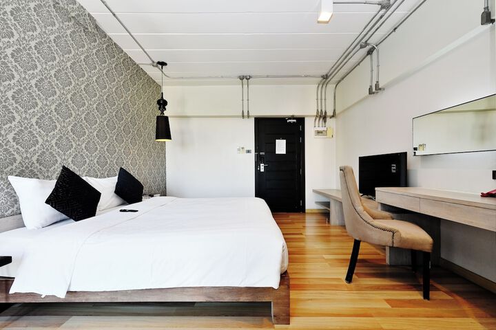 Room 7 of 51