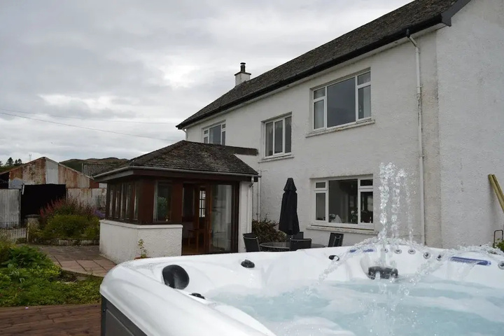 Pool 12 of 15